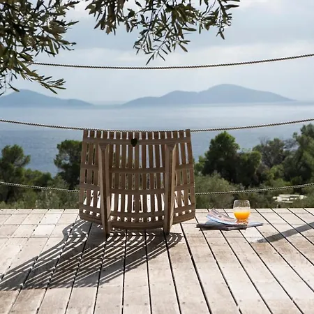 Adelphia, Luxury In Alonnisos Lodge Ισώματα