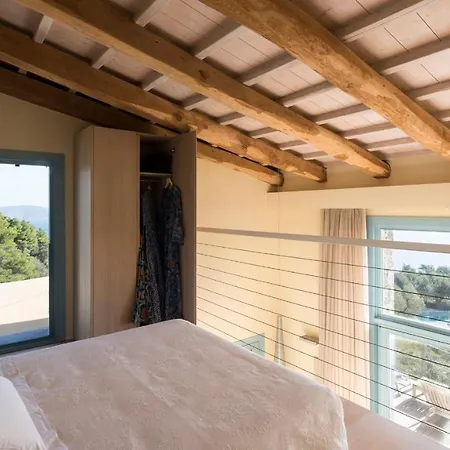 Adelphia, Luxury In Alonnisos *