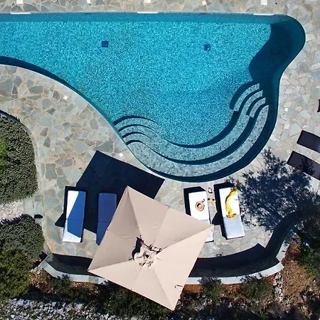 Lodge Adelphia, Luxury In Alonnisos