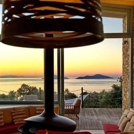 Lodge Adelphia, Luxury In Alonnisos