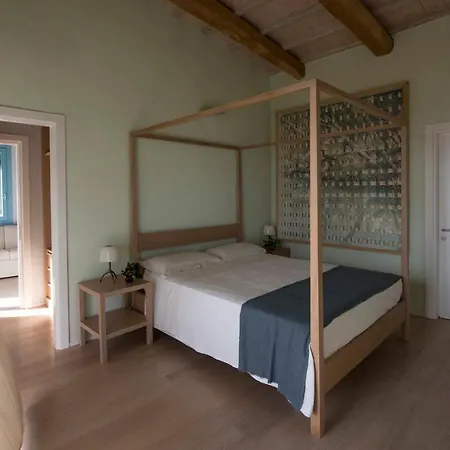 Adelphia, Luxury In Alonnisos * Ισώματα
