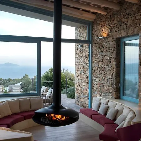 Adelphia, Luxury In Alonnisos Lodge