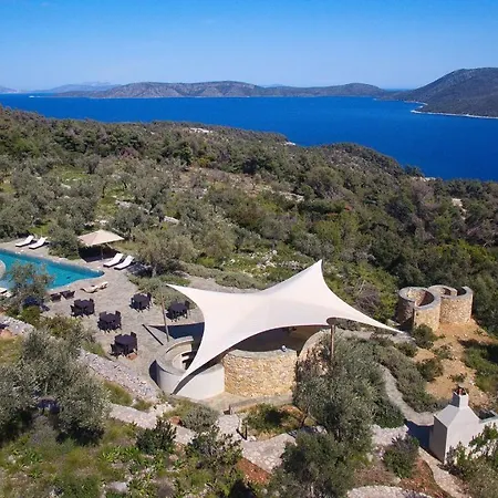 Lodge Adelphia, Luxury In Alonnisos Isomata