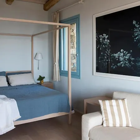 Adelphia, Luxury In Alonnisos
