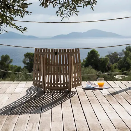 Lodge Adelphia, Luxury In Alonnisos